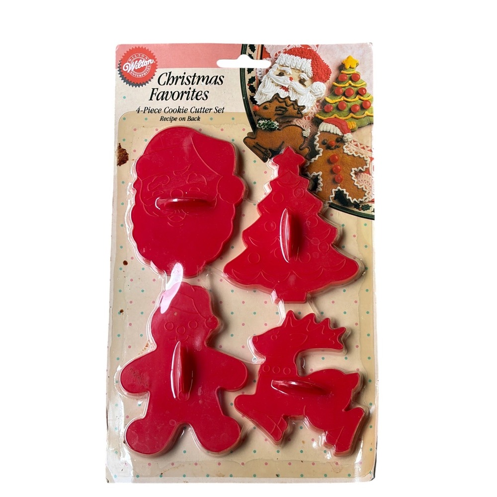 Wilton Christmas Favorites 4 Piece Cookie Cutter Set Red Plastic Santa Tree 80s